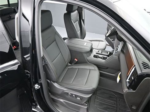 New 2025 GMC Sierra 2500 Denali w/ Denali Reserve Package image 19