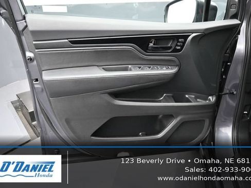 Used 2023 Honda Odyssey Touring image 23