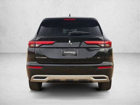 Used 2023 Mitsubishi Outlander SE FWD image 7
