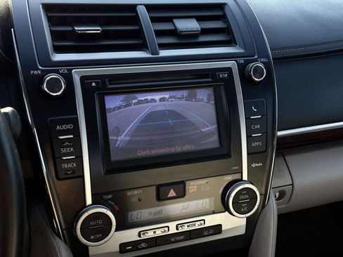 Used 2012 Toyota Camry XLE w/ Preferred Accessory Pkg FWD image 15