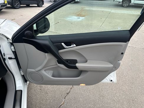 Used 2011 Acura TSX Sport Wagon image 21