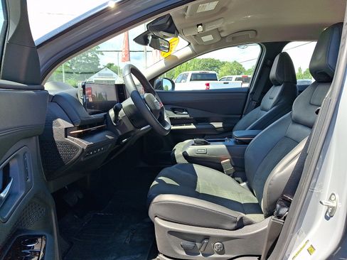 Certified 2024 Nissan Ariya AWD image 15