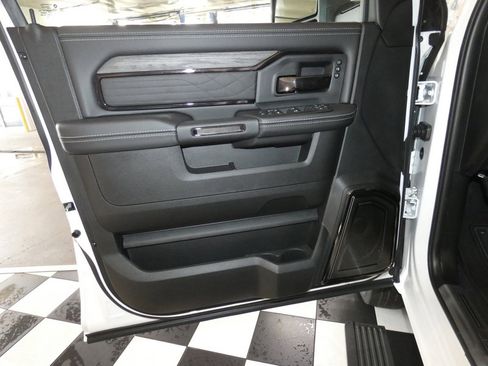 New 2026 RAM 3500 Limited image 27