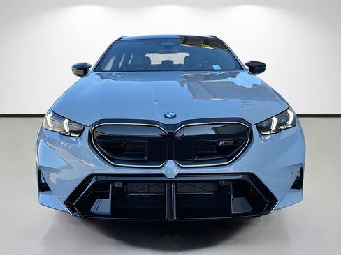 New 2026 BMW M5 Touring image 8
