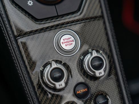 Used 2016 McLaren 650S Spider RWD image 41