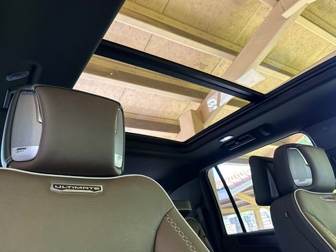 New 2026 GMC Yukon XL Denali Ultimate w/ LPO, Get Active Package AWD/4WD image 20