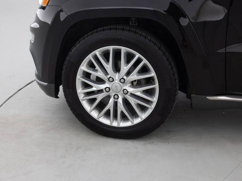 Used 2018 Jeep Grand Cherokee Summit AWD/4WD image 18