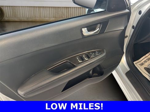 Used 2019 Kia Optima EX image 29