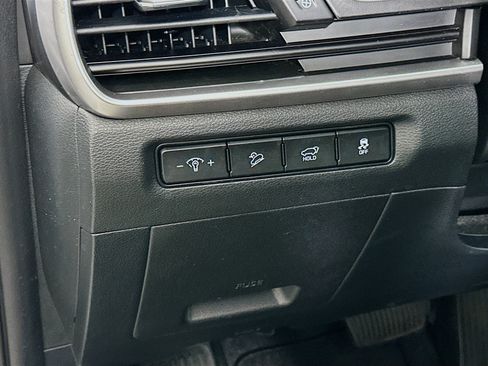 Used 2025 Kia Telluride S image 17