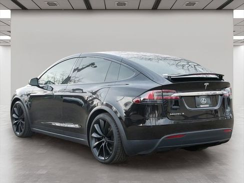 Used 2017 Tesla Model X 75D AWD/4WD image 4