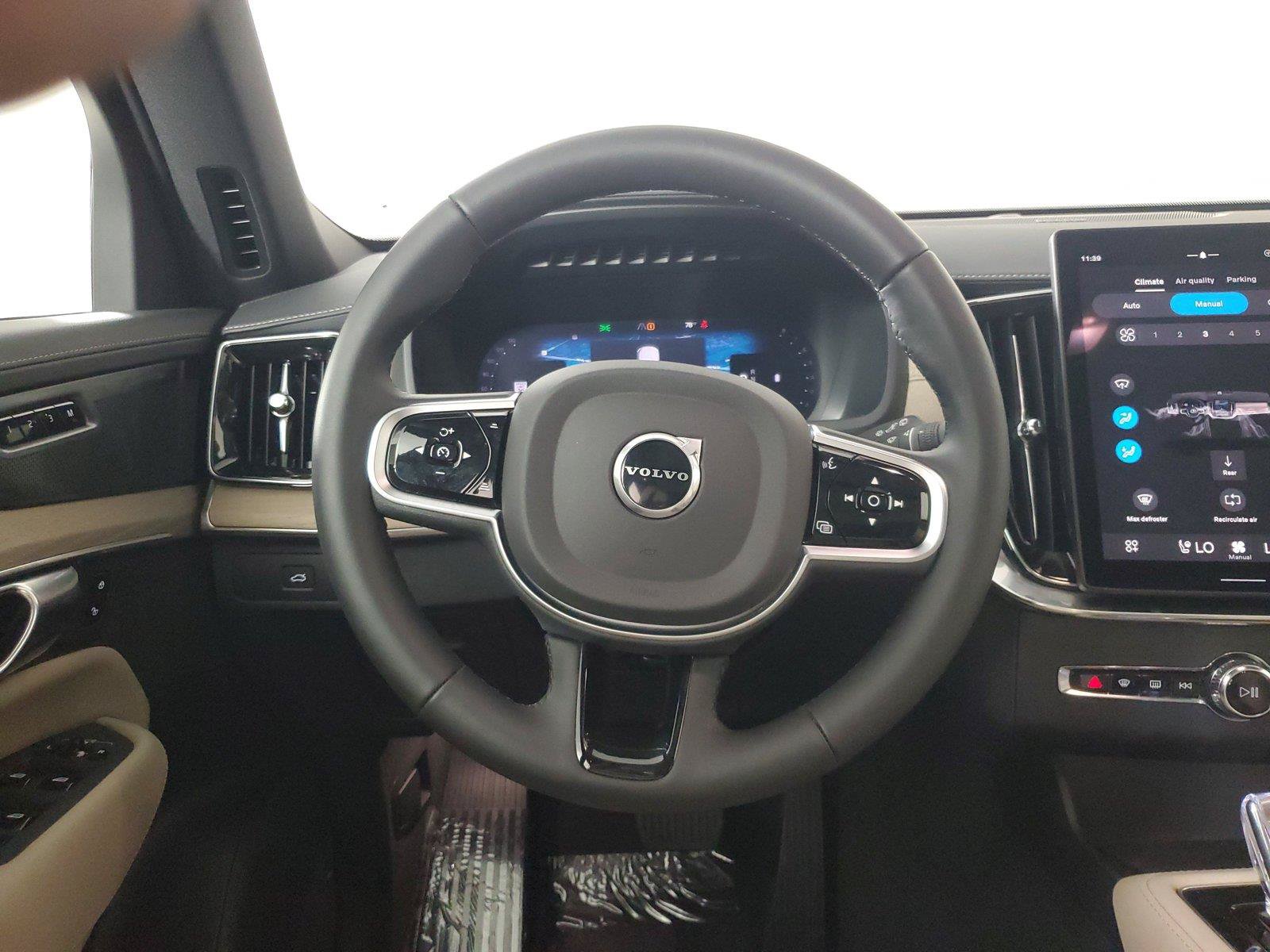 Certified 2026 Volvo XC90 B6 Plus AWD/4WD image 16