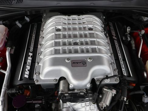 Used 2018 Dodge Challenger SRT Hellcat RWD image 20