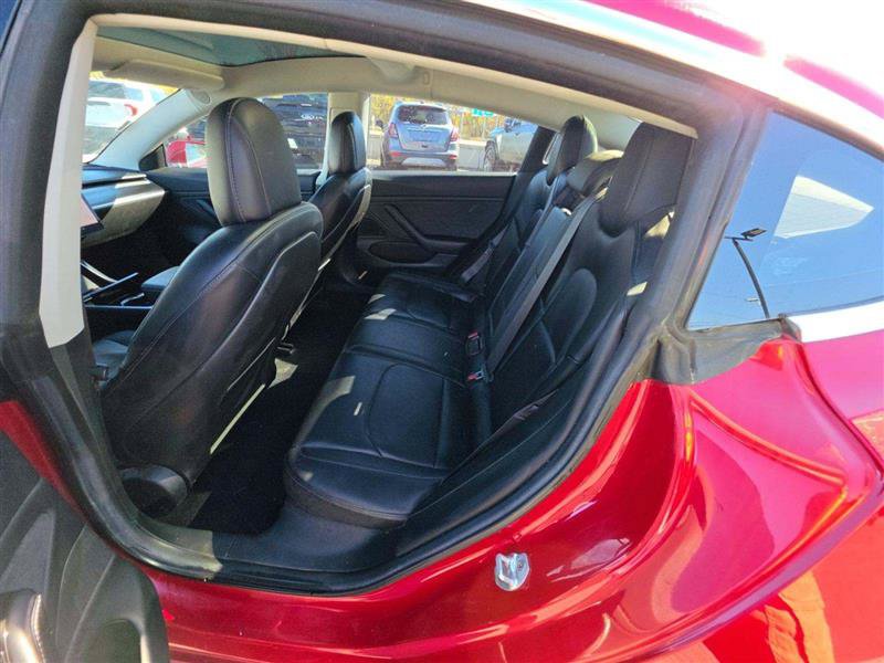 Used 2018 Tesla Model 3 Long Range RWD image 8
