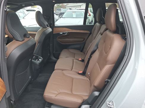 Certified 2024 Volvo XC90 B6 Plus w/ Protection Package image 11