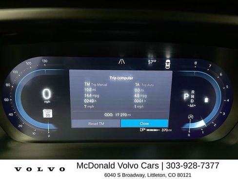 Certified 2025 Volvo XC40 B5 Plus AWD/4WD image 15