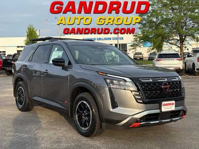 New 2026 Nissan Pathfinder Rock Creek w/ Rock Creek Premium Package