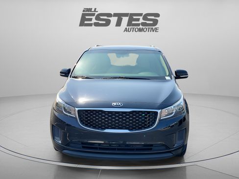 Used 2016 Kia Sedona LX w/ LX Convenience Package FWD image 6