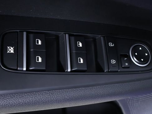 Used 2023 Kia Forte LXS image 28