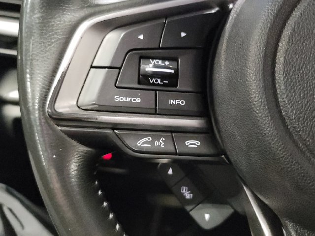 Used 2020 Subaru Forester Premium AWD/4WD image 31