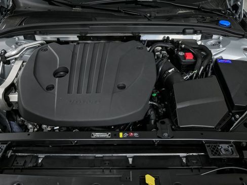 New 2026 Volvo V60 B5 Cross Country Plus w/ Protection Package Premier image 34