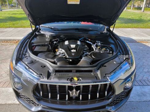 Used 2023 Maserati Levante GT image 41