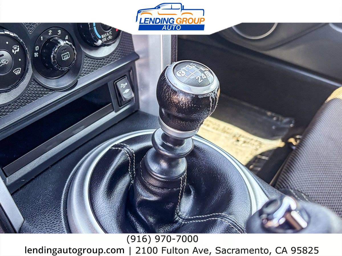 Used 2017 Toyota 86 RWD image 18