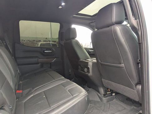 Used 2021 Chevrolet Silverado 1500 High Country w/ Technology Package image 34