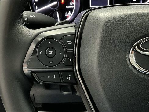 Used 2024 Toyota Camry SE image 21