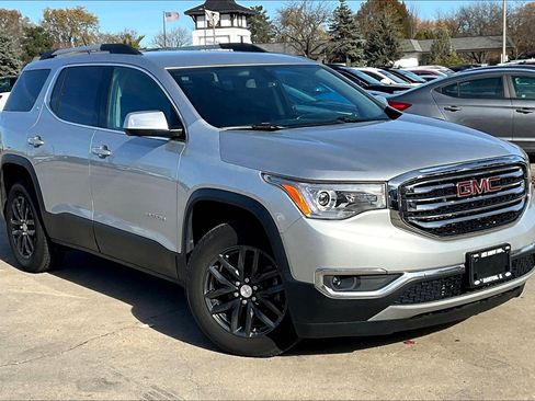 Used 2018 GMC Acadia SLT image 38