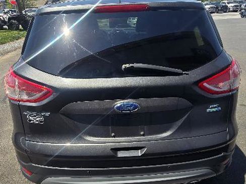 Used 2016 Ford Escape SE w/ SE Leather Comfort Package AWD/4WD image 5