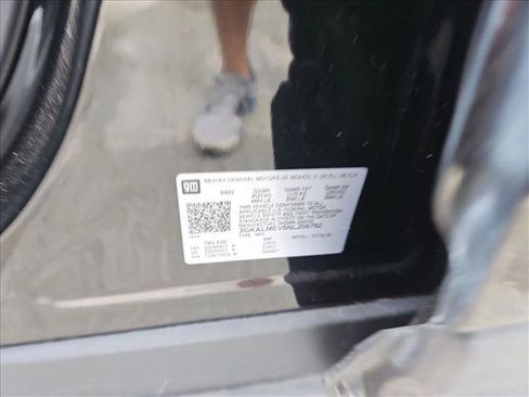 Used 2022 GMC Terrain SLE FWD image 30
