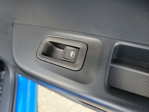 New 2026 Volkswagen Taos SE FWD image 12