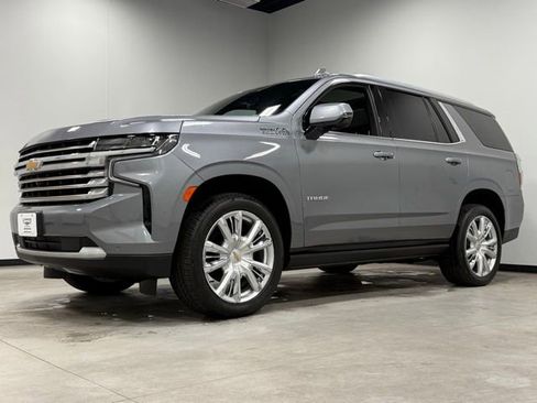 Used 2021 Chevrolet Tahoe High Country w/ Premium Package image 5