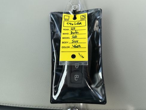 Used 2025 Audi Q5 Premium Plus AWD/4WD image 35