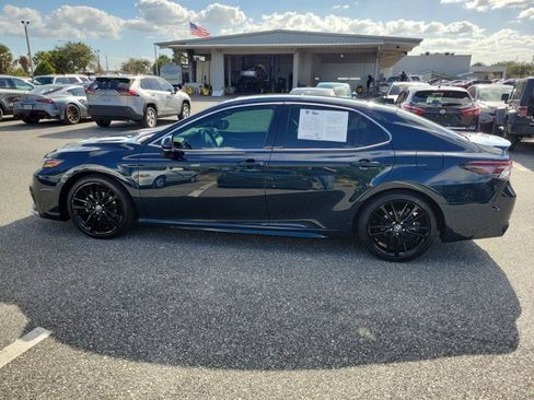 Used 2021 Toyota Camry XSE image 13