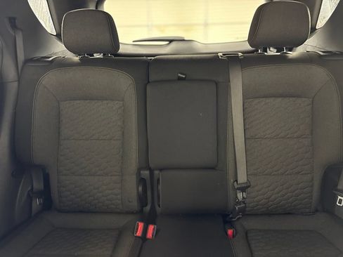 Used 2021 Chevrolet Equinox LT FWD image 36