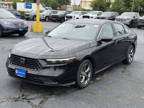 Used 2025 Honda Accord EX-L image 4