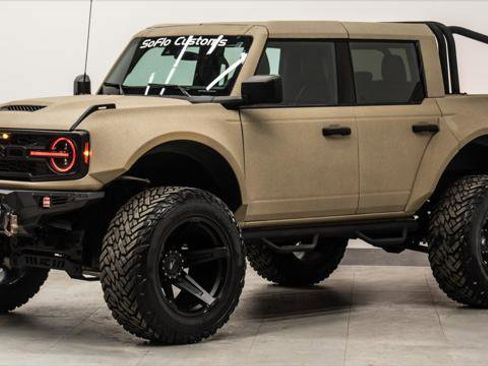 Used 2023 Ford Bronco 4-Door image 1