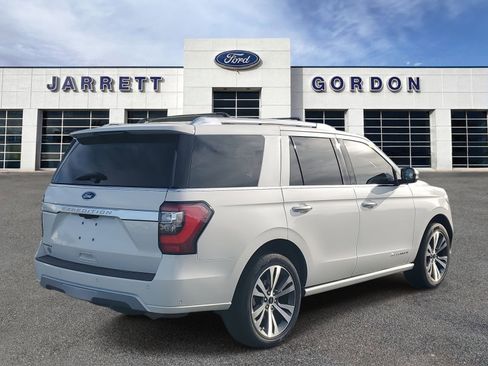 Used 2021 Ford Expedition Platinum image 4