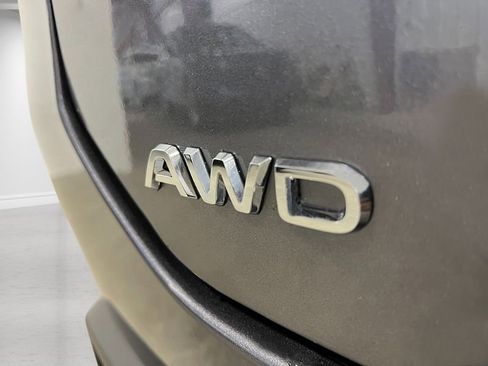 New 2025 Honda Pilot Touring image 7