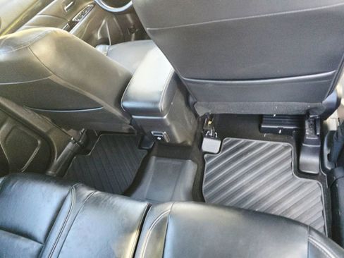 Used 2018 Mitsubishi Outlander SEL image 34