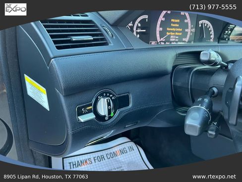 Used 2013 Mercedes-Benz CL 550 CL 550 4MATIC Coupe 2D image 20