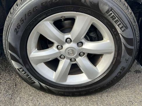 Used 2014 Lexus GX 460 image 17