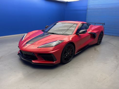 Used 2023 Chevrolet Corvette Stingray Preferred Conv w/ Z51 Performance Package RWD image 4