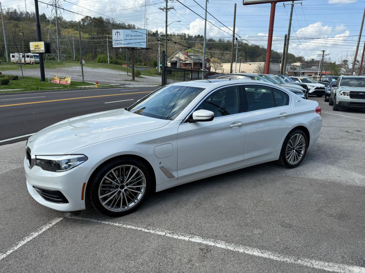 Used 2019 BMW 530e w/ Convenience Package RWD image 9