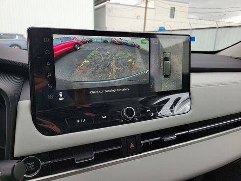 New 2025 Mitsubishi Outlander Platinum Edition image 12