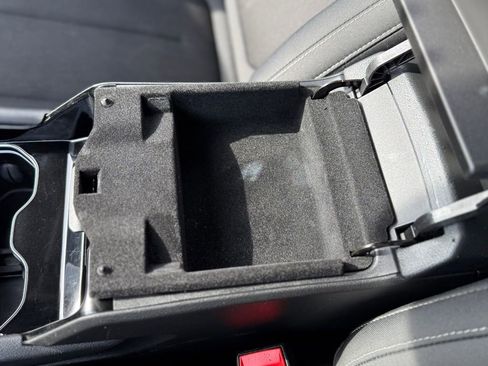 Used 2023 Jeep Grand Cherokee L Laredo image 20