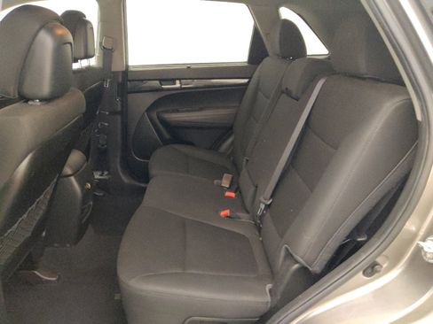 Used 2014 Kia Sorento LX AWD/4WD image 18