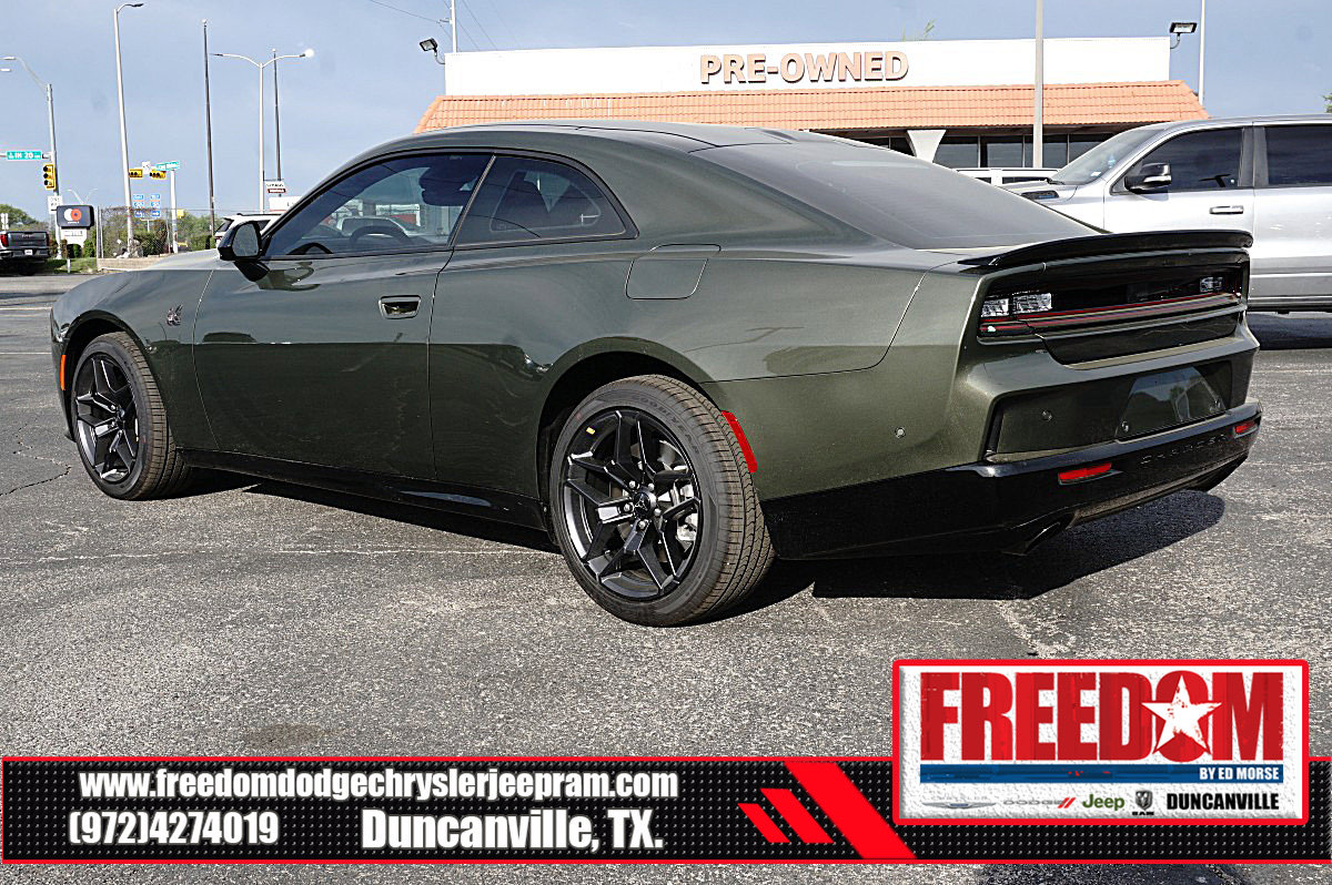 New 2026 Dodge Charger Scat Pack w/ Blacktop Package AWD/4WD image 3