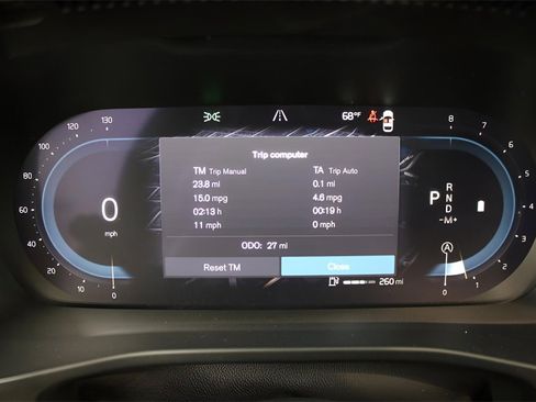 Certified 2025 Volvo XC40 B5 Plus w/ Protection Package Premier image 35